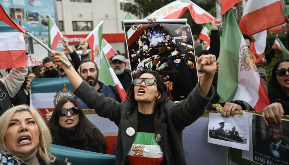 অগ্নিগর্ভ ইরান, মৃত্যু ১৬,৫০০ জনের