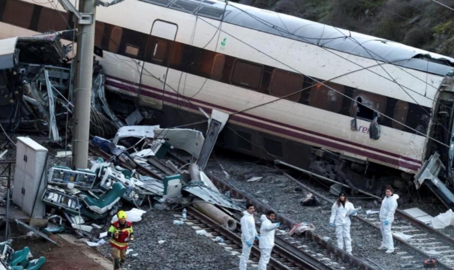 ভয়াবহ ট্রেন দুর্ঘটনা স্পেনে, মৃতের সংখ্যা বেড়ে ৩৯, আহত শতাধিক