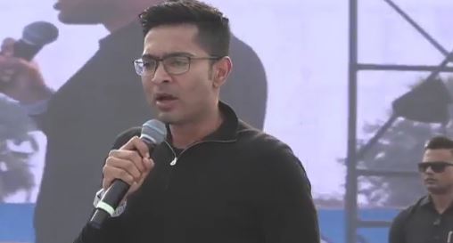 আসন বাড়িয়ে ফের ক্ষমতায় আসবে মমতা , পুরুলিয়ার সভা থেকে প্রকাশ্যে চ্যালেঞ্জ অভিষেকের