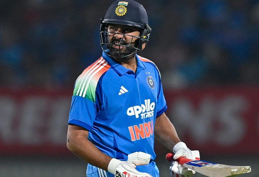 সবাইকে খুশি করা সম্ভব নয় , অবসর জল্পনার মাঝেই বার্তা রোহিতের