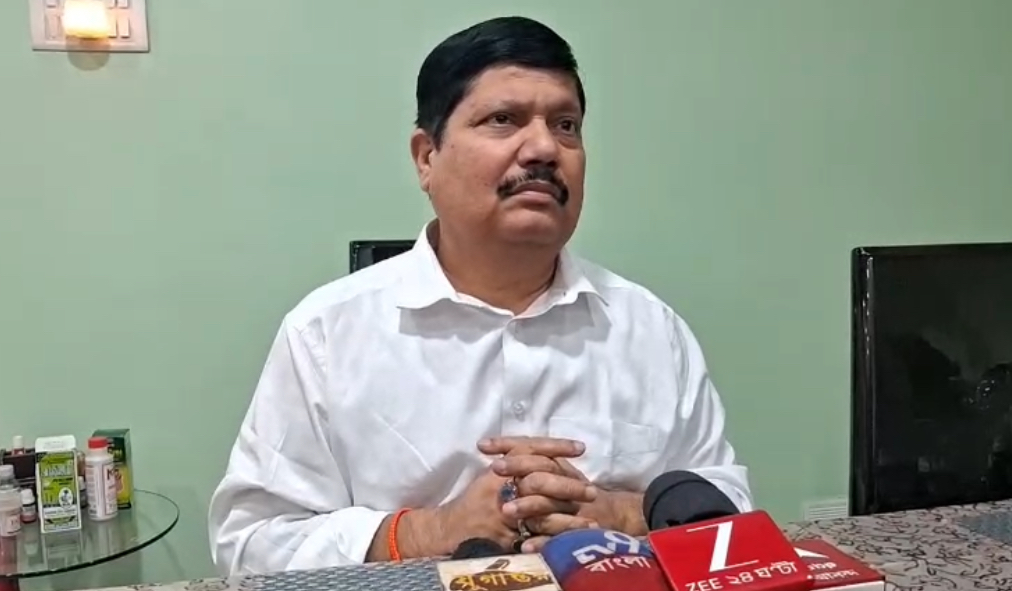 “অবিলম্বে মমতা বন্দ্যোপাধ্যায়কে গ্রেফতার করুক কেন্দ্রীয় এজেন্সি”, দাবি অর্জুন সিংয়ের