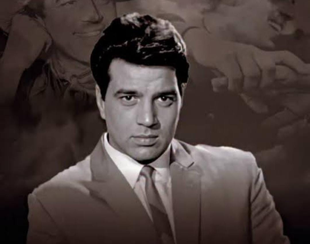 প্রয়াত অভিনেতাকে বিশেষ সম্মান , মরণোত্তর পদ্মবিভূষণ ধর্মেন্দ্রকে