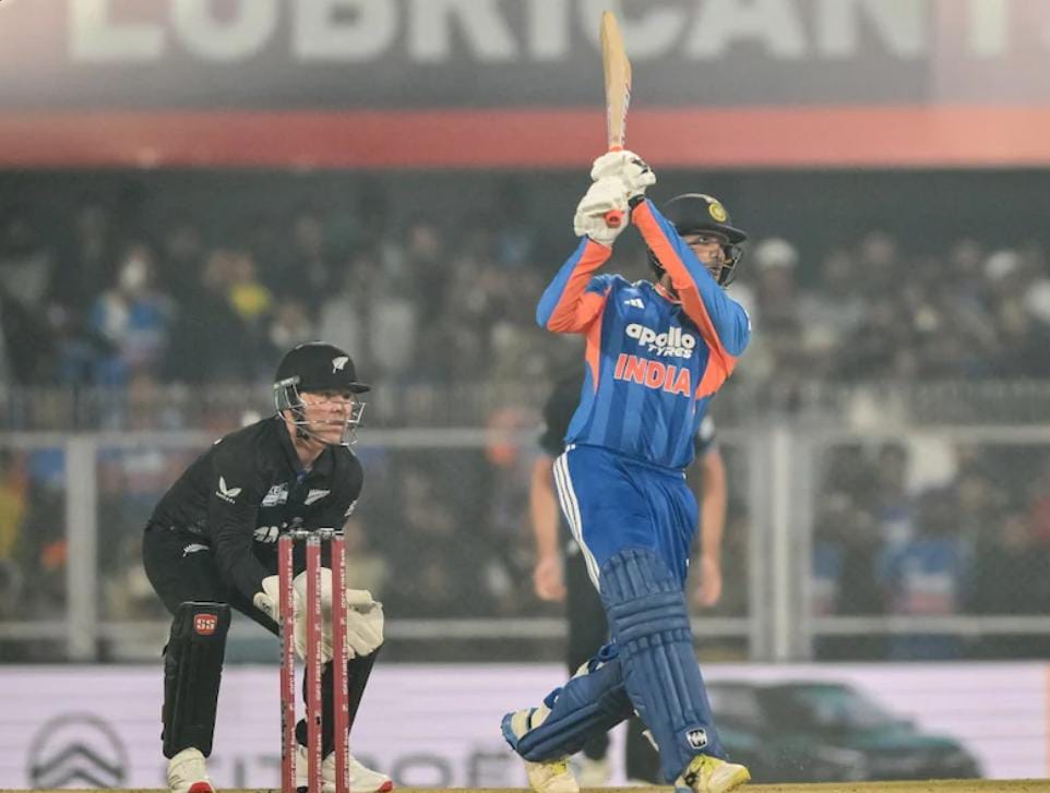 অভিষেক - সূর্যের বিধ্বংসী ইনিংস , ২ ম্যাচ বাকি থাকতেই সিরিজ পকেটে ভারতের