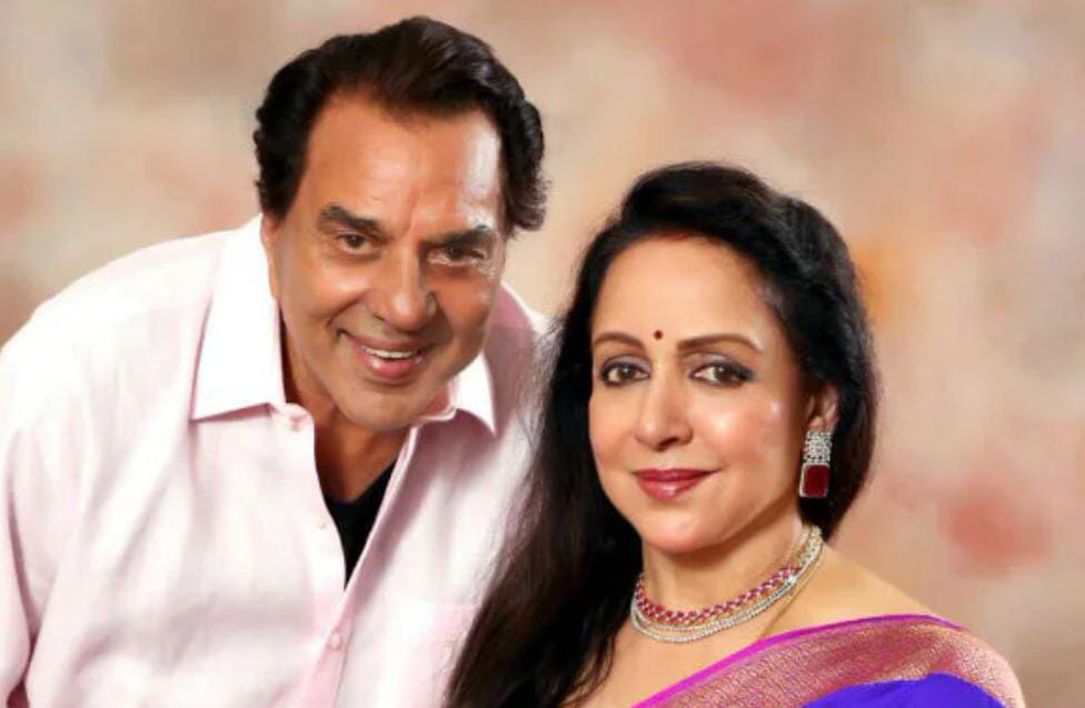 দেরি করে স্বামীকে পদ্মবিভূষণ , ধর্মেন্দ্রকে নিয়ে আক্ষেপ হেমা মালিনীর