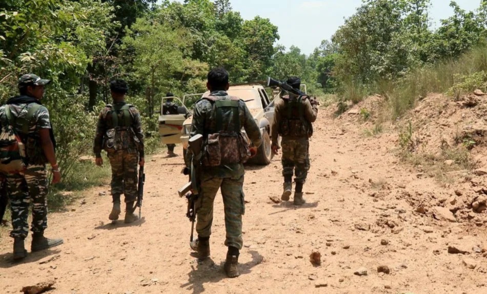ছত্তিশগড়ে আইইডি বিস্ফোরণ, আহত ১১ জন নিরাপত্তারক্ষী