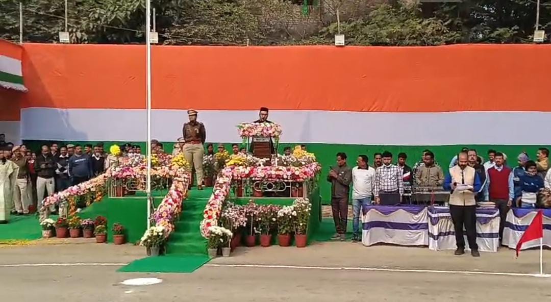 বারাসাতে মহাসমারোহে পালিত প্রজাতন্ত্র দিবস , কাছারি ময়দানে আয়োজিত দেশাত্মবোধক সাংস্কৃতিক অনুষ্ঠান
