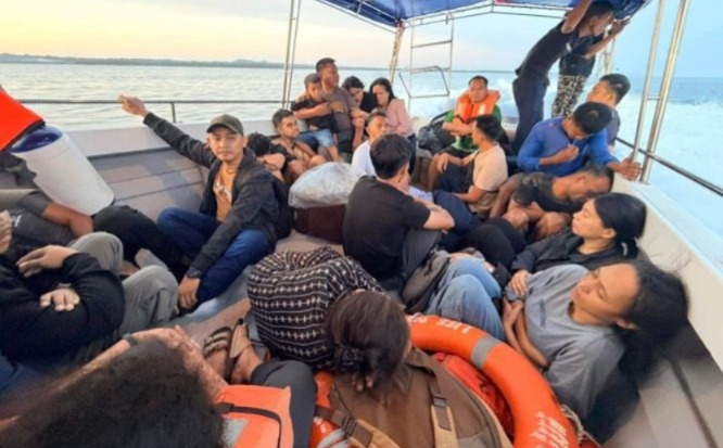 ভয়াবহ নৌকাডুবি ফিলিপিন্সে, মৃত ১৫