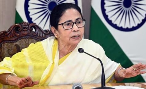 “আমি চাই সবাই একসঙ্গে থাকুক”, শান্তি বজায় রাখার বার্তা মমতার