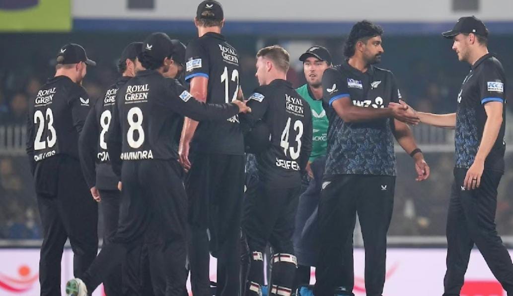 ভারতের বিরুদ্ধে দুরমুশ হওয়ার শাস্তি , দুই ক্রিকেটার ছাঁটাই নিউজিল্যান্ডের