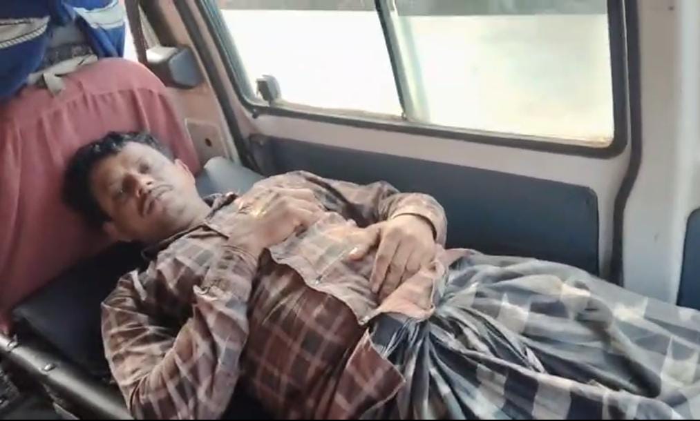 তথ্যগত অসঙ্গতির জেরে SIR হেয়ারিংয়ে ডাক , আতঙ্কে কেরোসিন খেয়ে আত্মঘাতী হওয়ার চেষ্টা ব্যক্তির