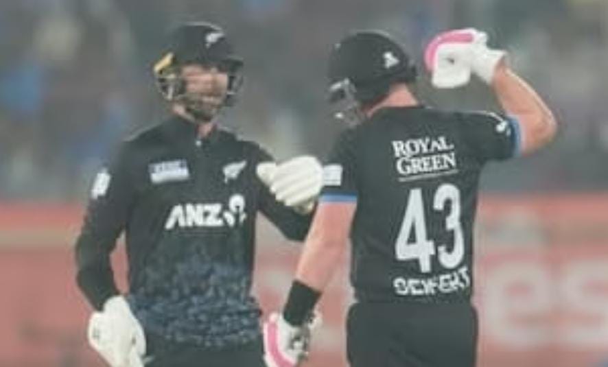 টি টোয়েন্টি সিরিজ , কনওয়ে সাইফার্টের দুরন্ত ব্যাটিং , ২১৬ রানের রেকর্ড রান চেজের সামনে ভারত