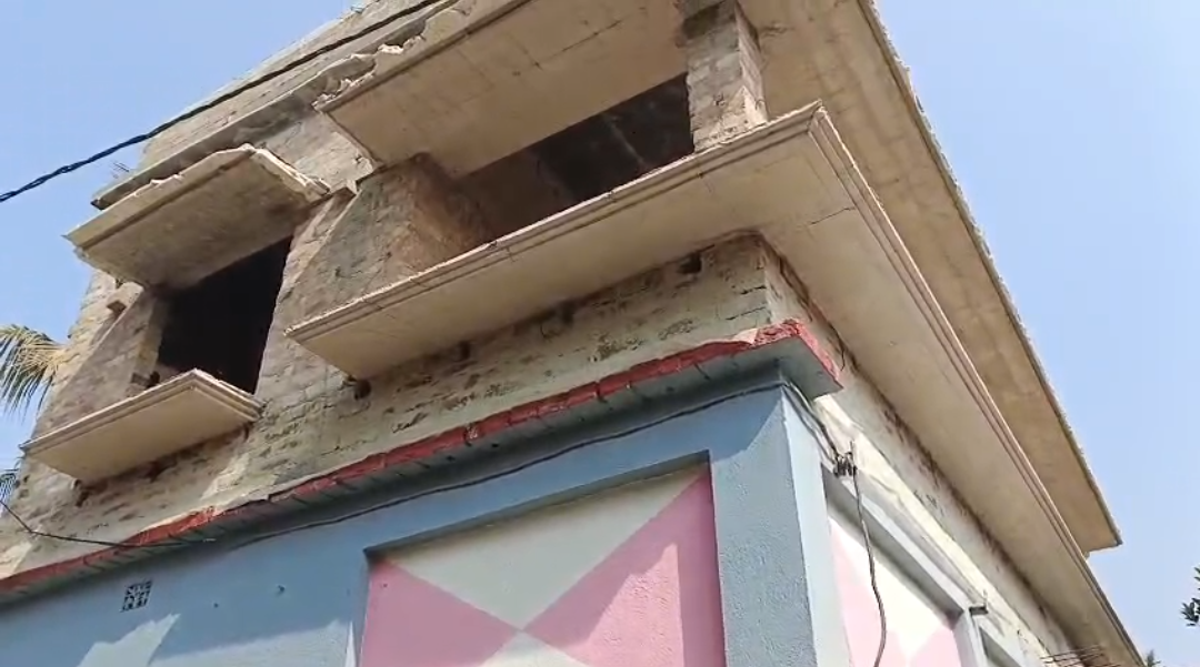 SIR নিয়ে আতঙ্ক , ১১ মাসের শিশুকে রেখে আত্মঘাতী মা