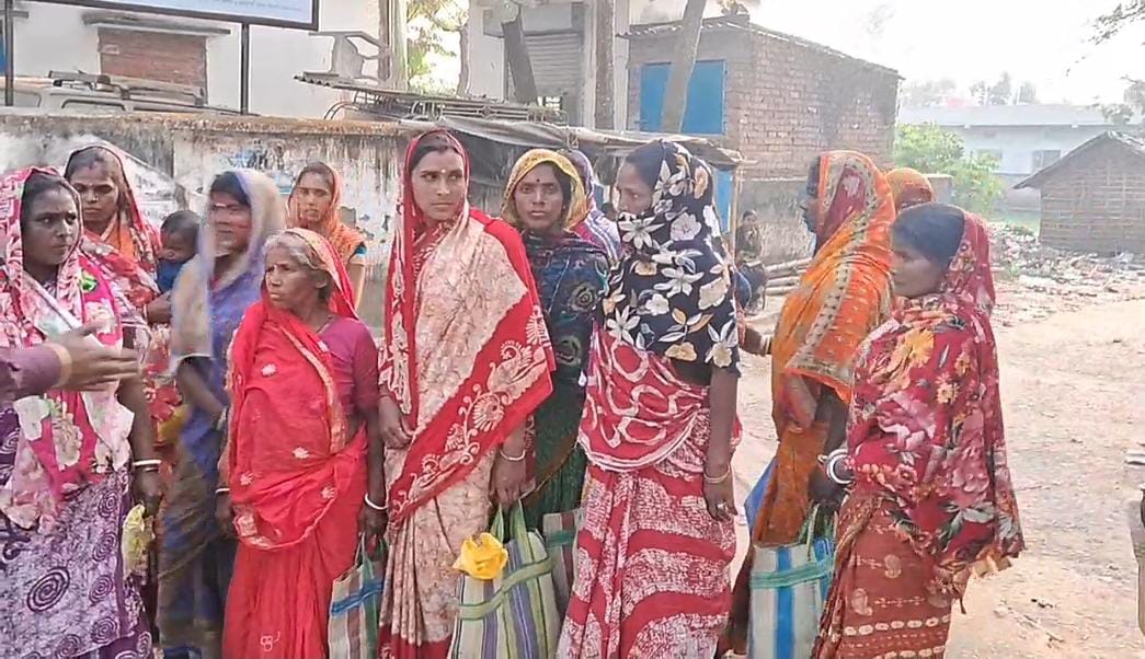 SIR শুনানির লাইনে আর্থিক প্রতারণার ফাঁদ , সঞ্চয়হীন ৩৪ জন গরীব মহিলা , গ্রেফতার অভিযুক্ত