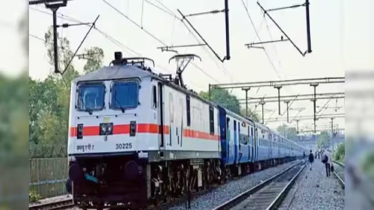 ভোটমুখী বাংলায় বড় উপহার , ৪ নতুন প্রকল্পে ছাড়পত্র পূর্ব রেলের