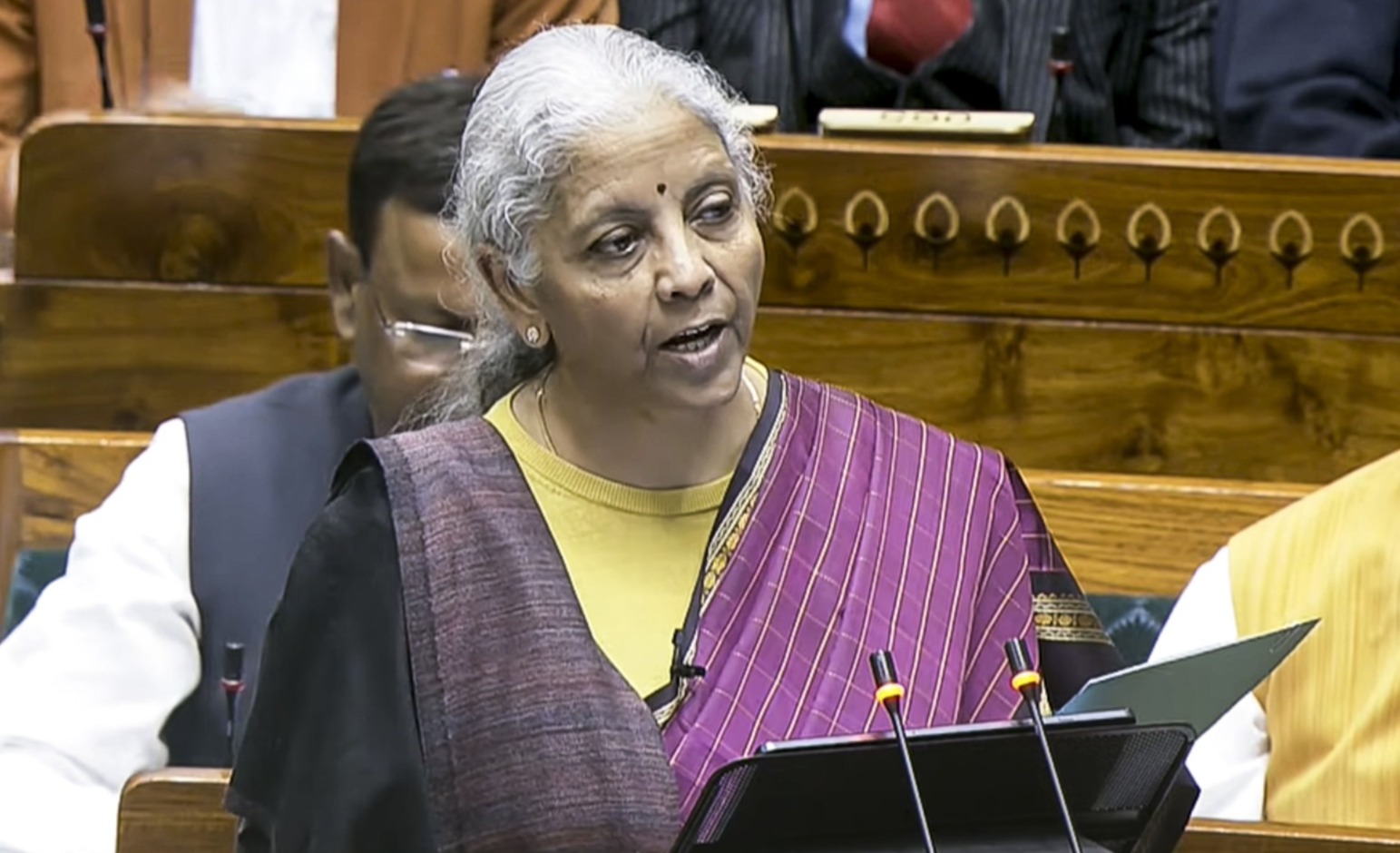 “বাজেট সম্পূর্ণভাবে নিষ্প্রভ”, সরব বিরোধীরা