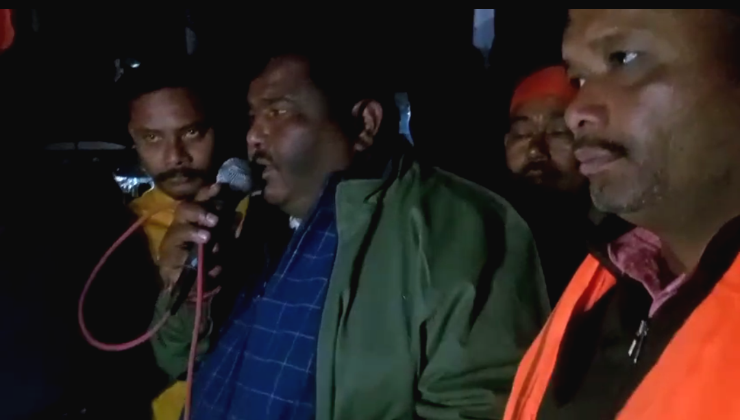 ধর্ষকের গ্রেফতার দাবিতে বিক্ষোভ করায় খোদ প্রতিবাদীদের-ই আটক , আদালতে মুখ পুড়লো পুলিশের