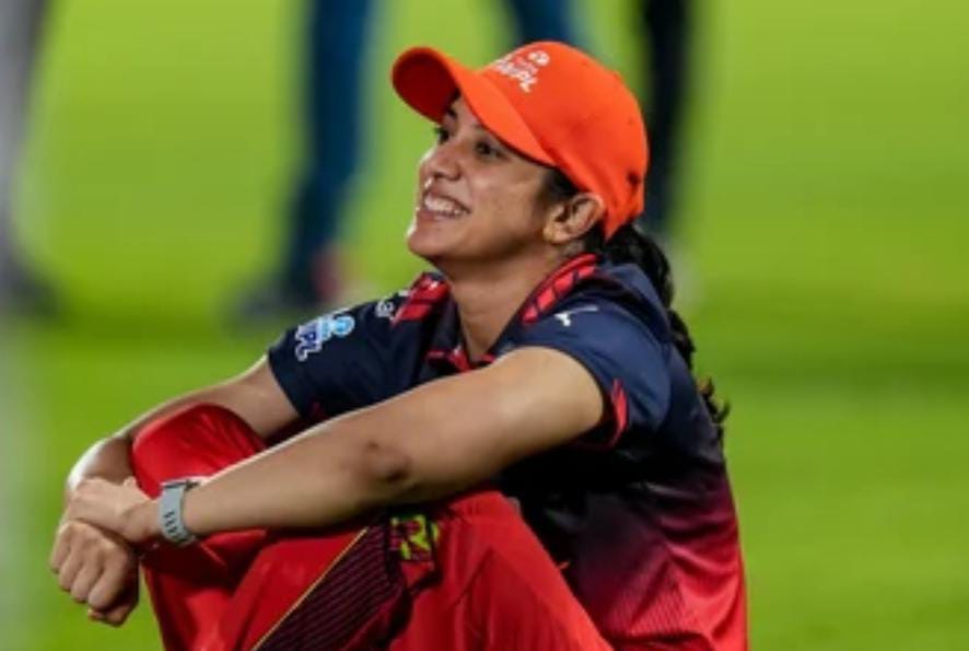 তিন বছর দলে তিনটে ট্রফি , খেতাব জিতে উচ্ছ্বসিত স্মৃতি মান্ধানা