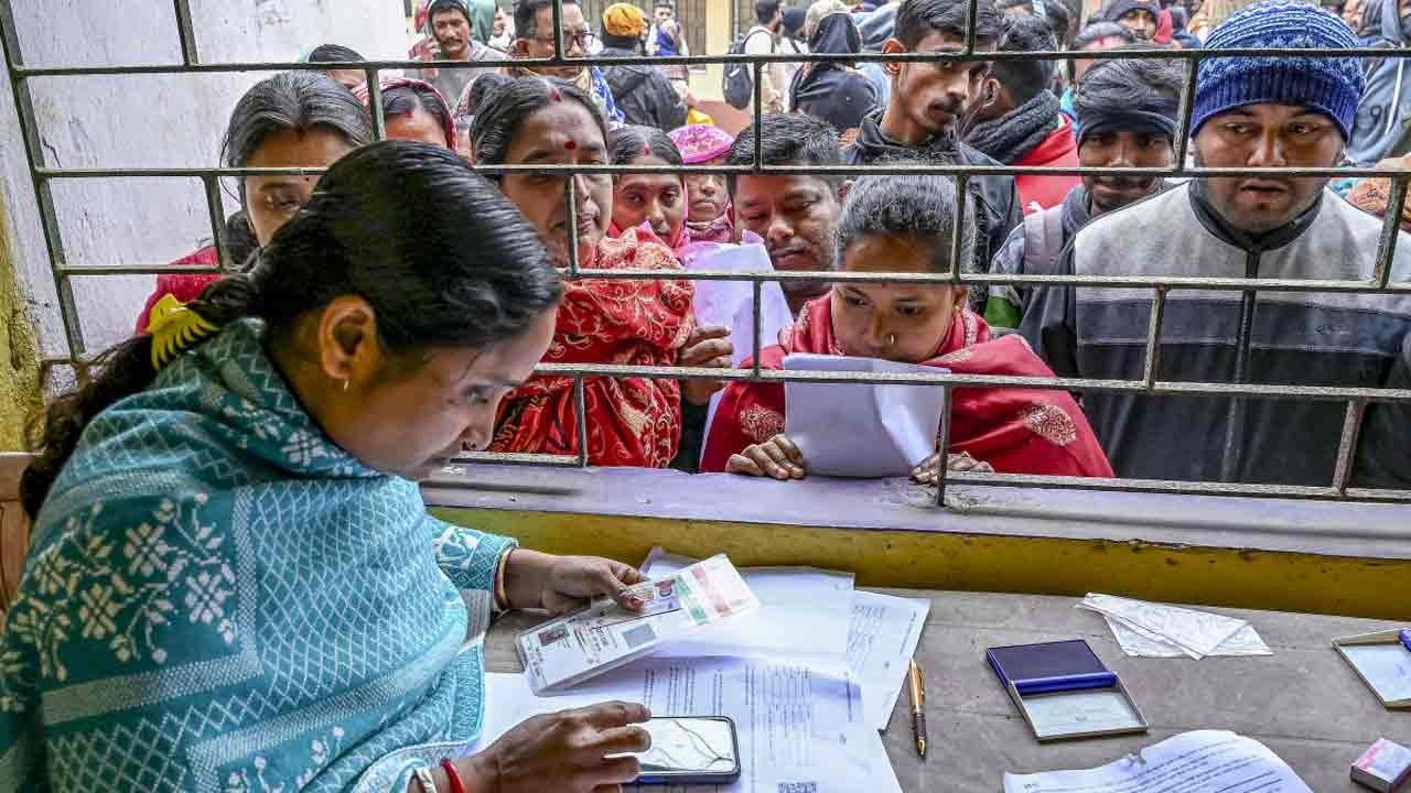 বিধানসভা ভিত্তিক শুনানি বাড়াতে পারে কমিশন , জেলাশাসকদের কাছে রিপোর্ট তলব