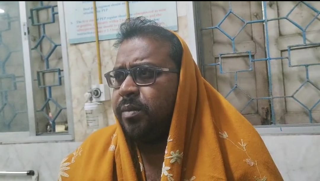 রাতের অন্ধকারে শুটআউট , বাসন্তীতে স্বর্ণ ব্যবসায়ীকে লক্ষ্য করে গুলি