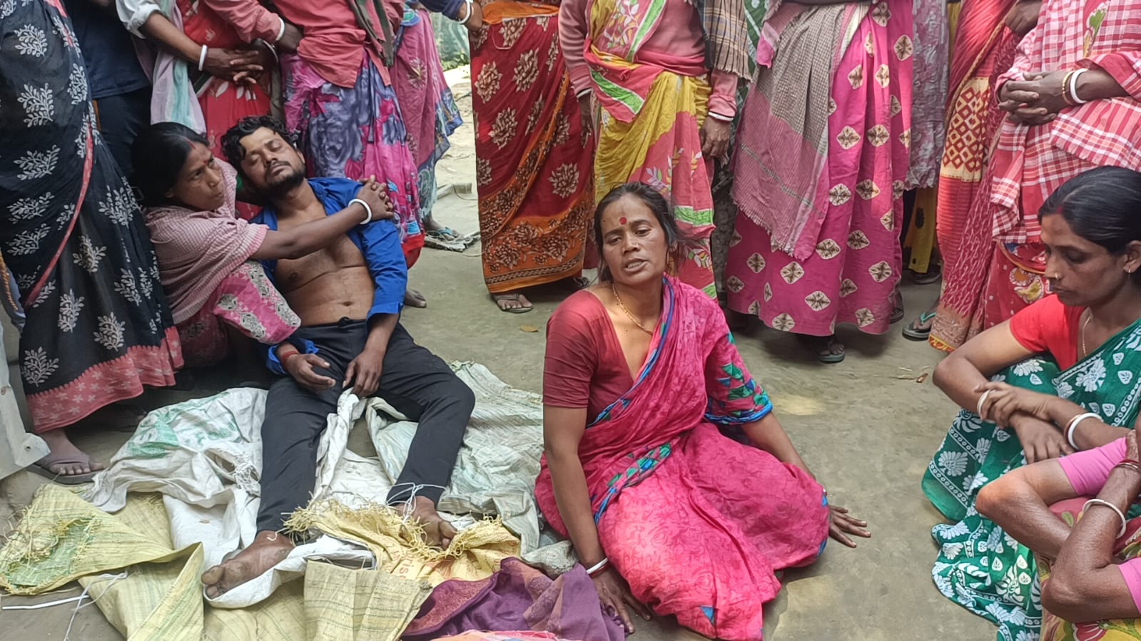 জুয়ার নেশায় আসক্ত হয়ে সর্বস্বান্ত, আত্মহত্যা যুবকের