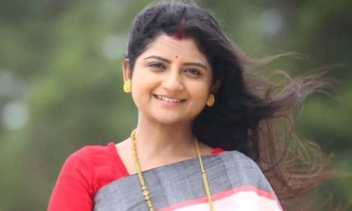 মাতৃত্বের এক মাস, সন্তানের প্রথম ছবি প্রকাশ অদিতি মুন্সীর