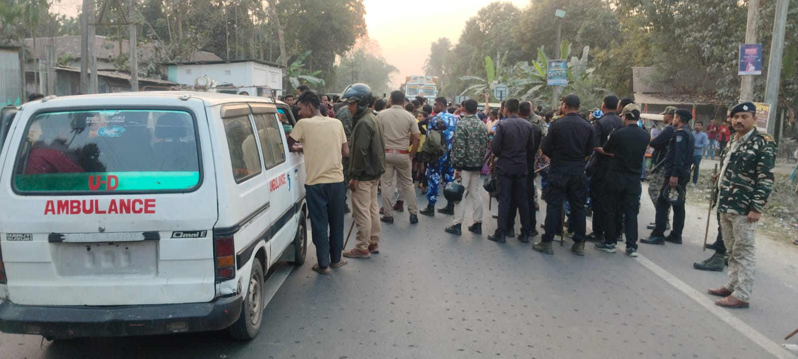 বিয়ের প্রতিশ্রুতি দিয়ে নাবালিকার সঙ্গে দিনের পর দিন সহবাস হুমায়ুন কবীরের, উত্তাল কোচবিহার