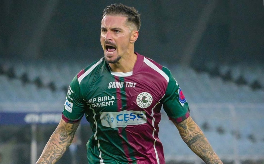 বাগানে ‘বসন্ত এসে গেছে’! জেমি-টমের জোড়া ফলায় বিধ্বস্ত কেরল