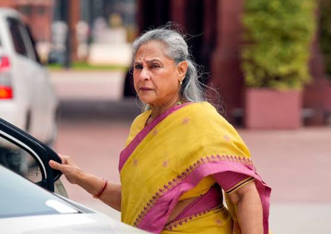 অনেক হয়েছে আর নয় , পাপারাজ্জিদের ওপর ফের রেগে আগুন জয়া