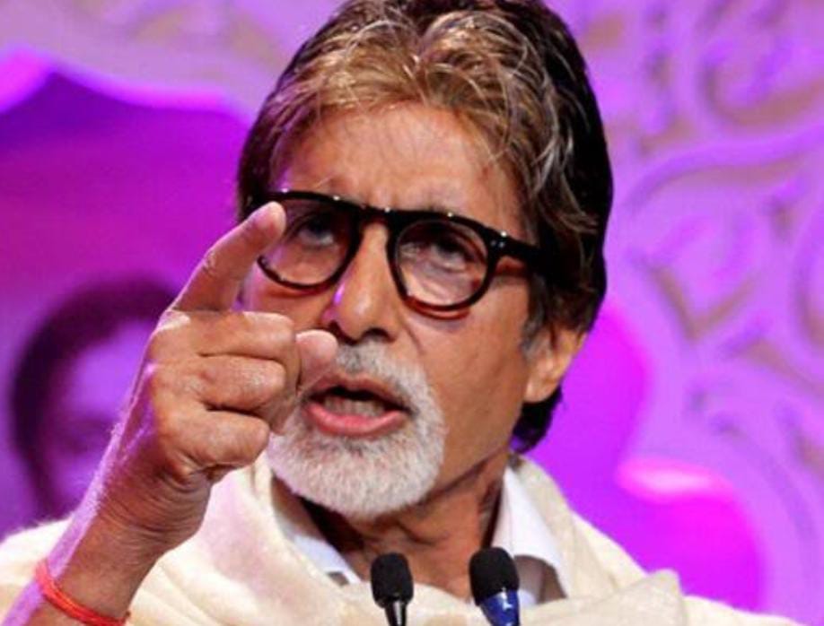 সোশ্যাল মিডিয়ায় বেজায় চটলেন বিগ বি , চর্চা নেটিজেনদের