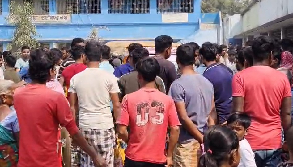 ভাঙড়ে যুব সাথী ক্যাম্পে তুমুল উত্তেজনা, অফিসারদের ঘিরে বিক্ষোভ