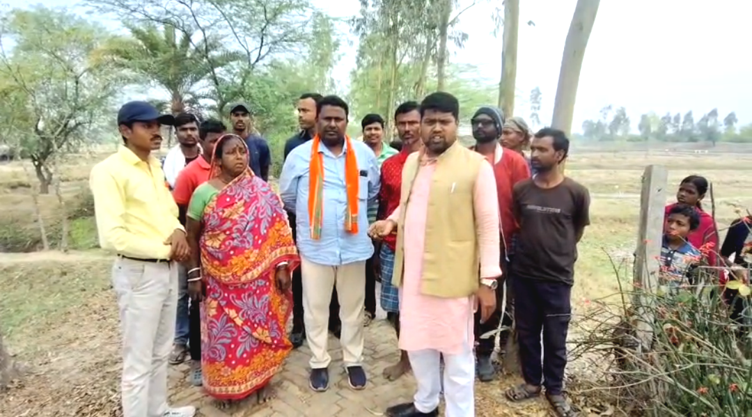 কাকদ্বীপে রাতের অন্ধকারে মৎস্যজীবীর ফিশারির ঘরে আগুন , অভিযোগ উঠল তৃণমূল আশ্রিত দুষ্কৃতীদের বিরুদ্ধে