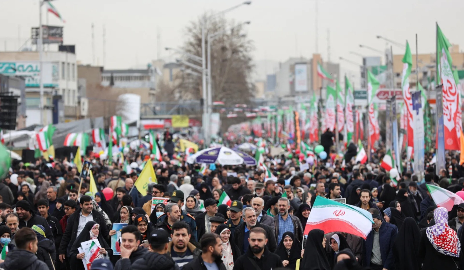 অগ্নিগর্ভ ইরান, সরকার-বিরোধী বিক্ষোভে সামিল পড়ুয়ারা