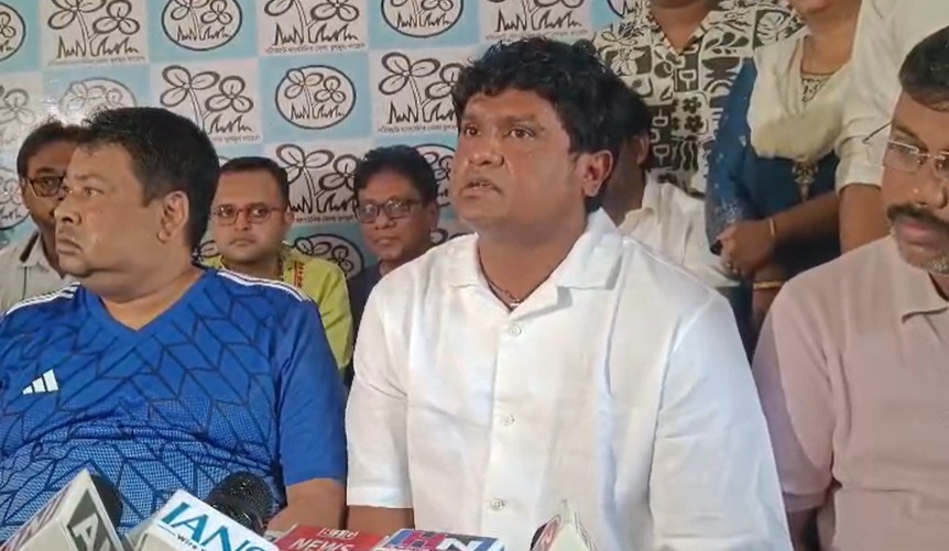 ভোটের আগে নয়া চমক, বিজেপি ছেড়ে ফের তৃণমূলে প্রাক্তন ফুটবলার দীপেন্দু বিশ্বাস