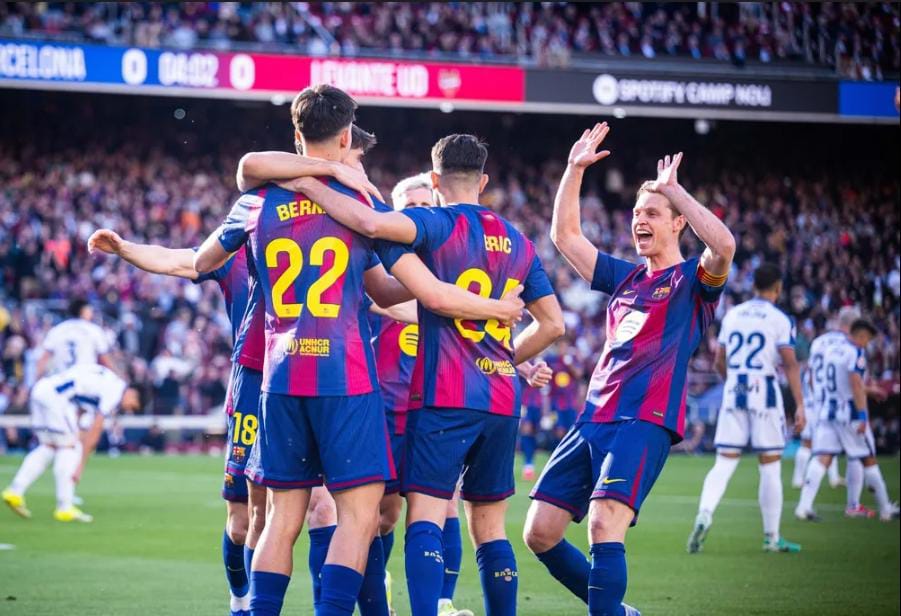 লা লিগা , সুযোগ বুঝেই কোপ , লেভান্তেকে উড়িয়ে শীর্ষে বার্সেলোনা , পদস্খলন মাদ্রিদের