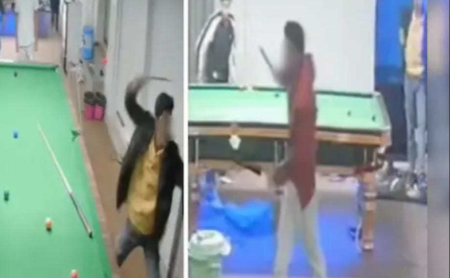 ৩০ সেকেন্ডে ২৭ বার ছুরির কোপ , বন্ধুকে নৃশংস খুনের চেষ্টা, ভাইরাল হাড়হিম করা ভিডিও