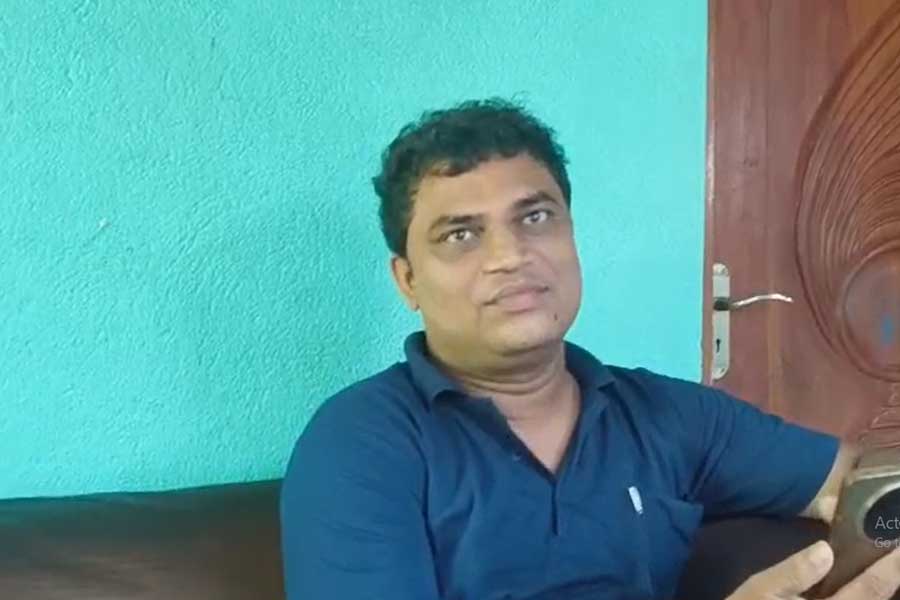 এসএসসি বিতর্কে নতুন মোড়, বারাসাতের ব্লক সভাপতির ছেলে নাজিবুল্লার নাম অযোগ্যদের তালিকায়