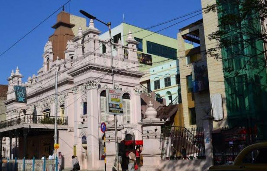 টিকিটের দামে উঠছেনা ইলেকট্রিক বিলের খরচ , বন্ধ হওয়ার সম্ভাবনা শহরের ২ জনপ্রিয় প্রেক্ষাগৃহের