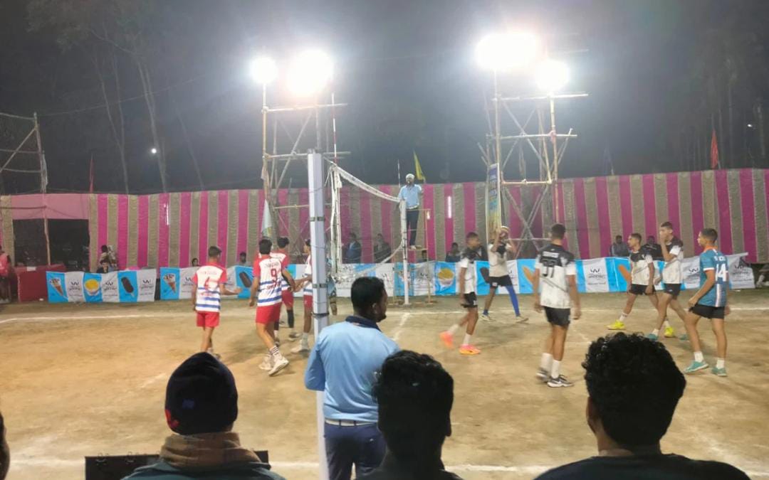 মাঝরাতে শুরু , ভোররাতে শেষ , জাতীয় ভলিবলে আজব সূচিতে অসন্তুষ্ট খেলোয়াড়রা