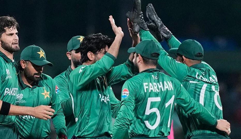 সেমির অঙ্ক জটিল পাকিস্তানের , বড় ব্যবধানে জয় আবশ্যক বাবরদের