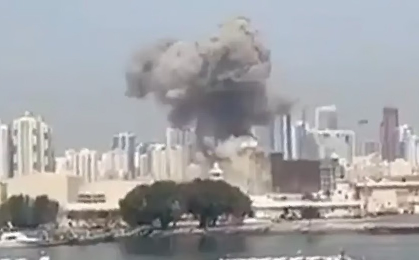 ট্রাম্পের স্বপ্নের নৌবাহিনীর পঞ্চম নৌবহরের সদর দফতরে হামলা, তছনছ আমেরিকার নৌঘাঁটি