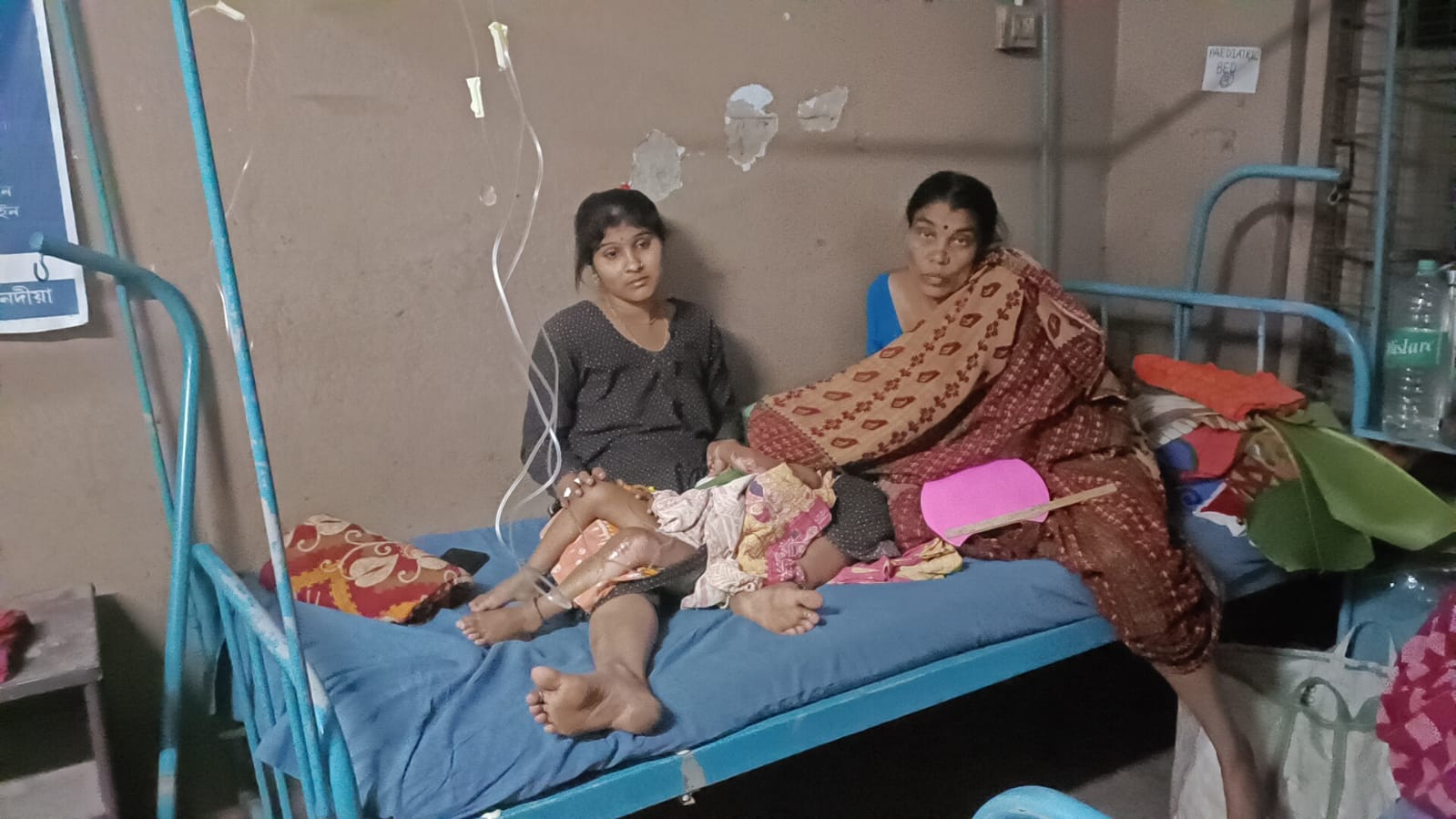 আনন্দ অনুষ্ঠানের মাঝেই বিপত্তি , গরম খিচুড়ির কড়াই উল্টে আহত শিশু-সহ একাধিক