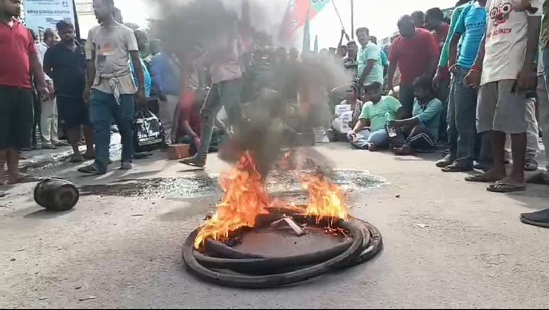 কর্মক্ষেত্রে যোগদানের ৩ দিনের মাথায় অস্বাভাবিক মৃত্যু নার্সের , রণক্ষেত্র সিঙ্গুর