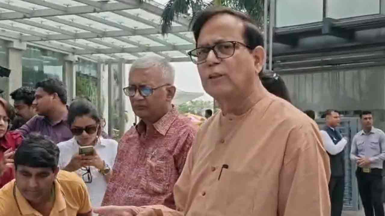 নির্বাচন কমিশন নির্যাতন কমিশনে পরিণত হয়েছে , বৈঠকে SIR নিয়ে ক্ষোভ প্রকাশ সিপিএমের