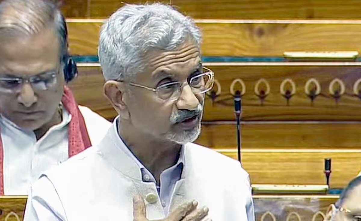 “স্বার্থরক্ষাই আমাদের সর্বোচ্চ অগ্রাধিকার”, জ্বালানি তেল ইস্যুতে বার্তা জয়শঙ্করের