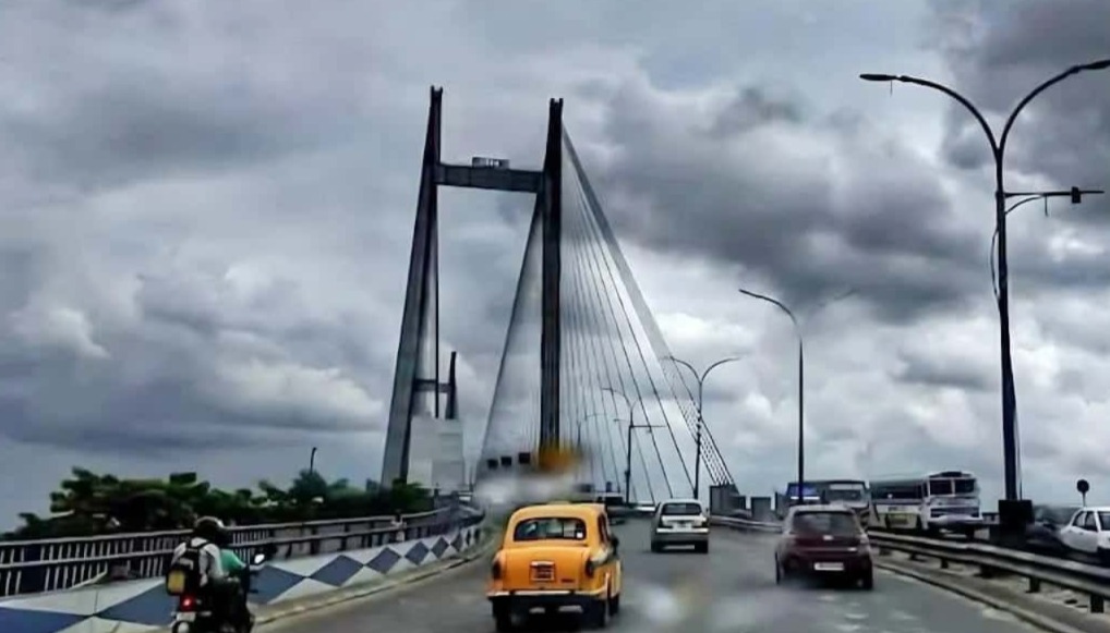 বৃহস্পতিতে দুই বঙ্গের একাধিক জেলায় বৃষ্টির সম্ভাবনা