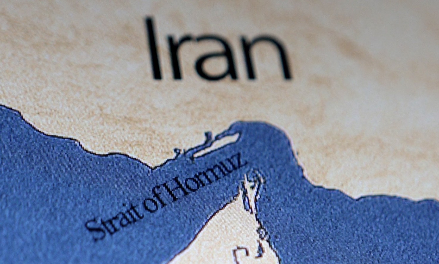 জ্বালানি সঙ্কটে স্বস্তি, হরমুজ প্রণালি দিয়ে ভারতের জাহাজ যাতায়াতের অনুমতি ইরানের