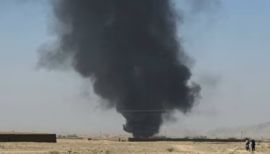 ফের আফগানিস্তান জুড়ে এয়ারস্ট্রাইক পাকিস্তানের, বদলা নেওয়ার হুঙ্কার তালিবানের