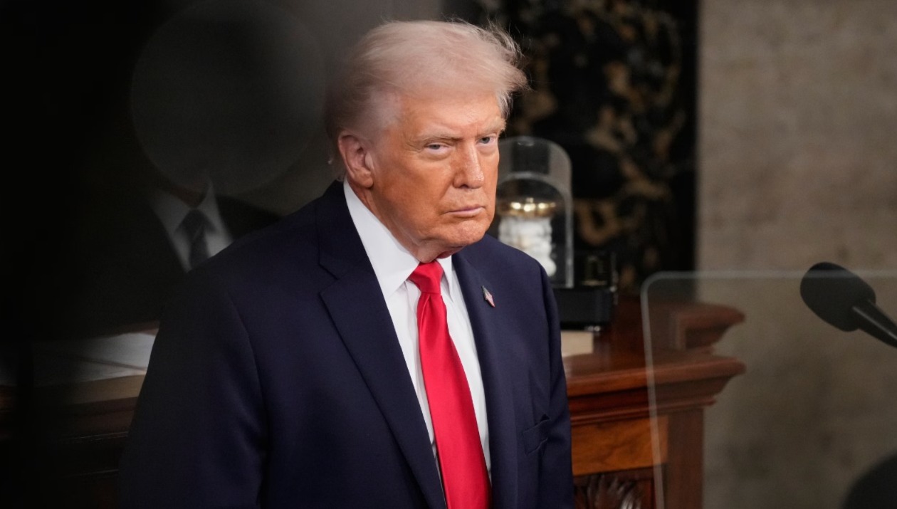 অবৈধ ভাবে বাণিজ্য! ৬০ টি দেশের বিরুদ্ধে তদন্ত শুরু আমেরিকার