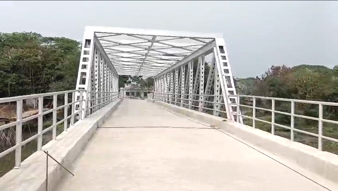 বাঁশের সাঁকো অতীত, ইছামতির বুকে ১৬ কোটির স্থায়ী সেতু! ব্রিগেডের সভা থেকে ভার্চুয়াল উদ্বোধন করবেন প্রধানমন্ত্রী
