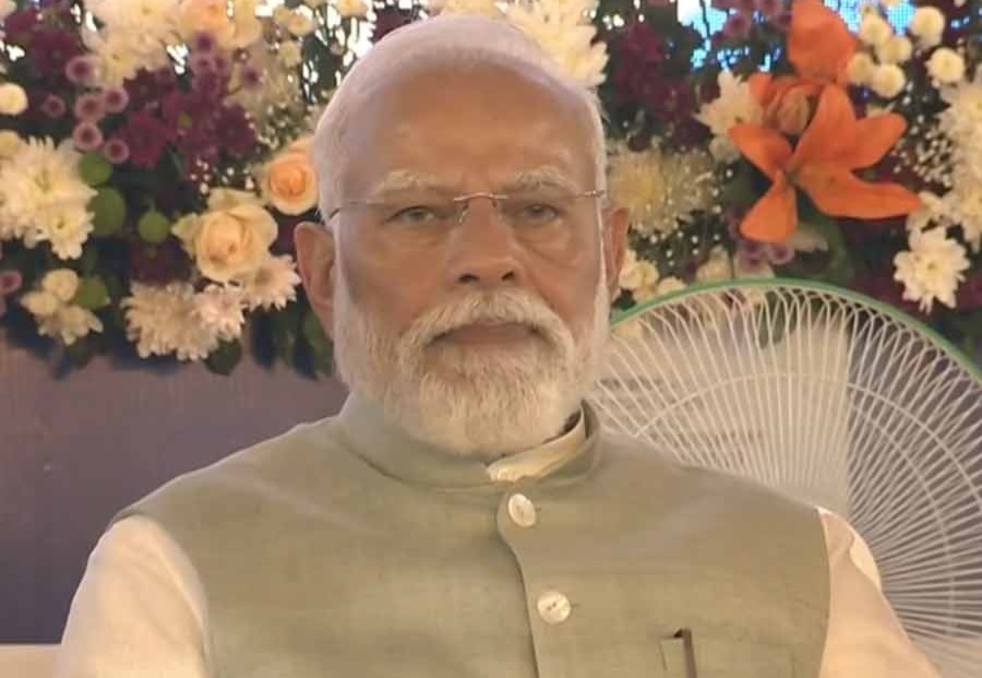 কলকাতায় ১৮ হাজার কোটি টাকার প্রকল্পের উদ্বোধন মোদির